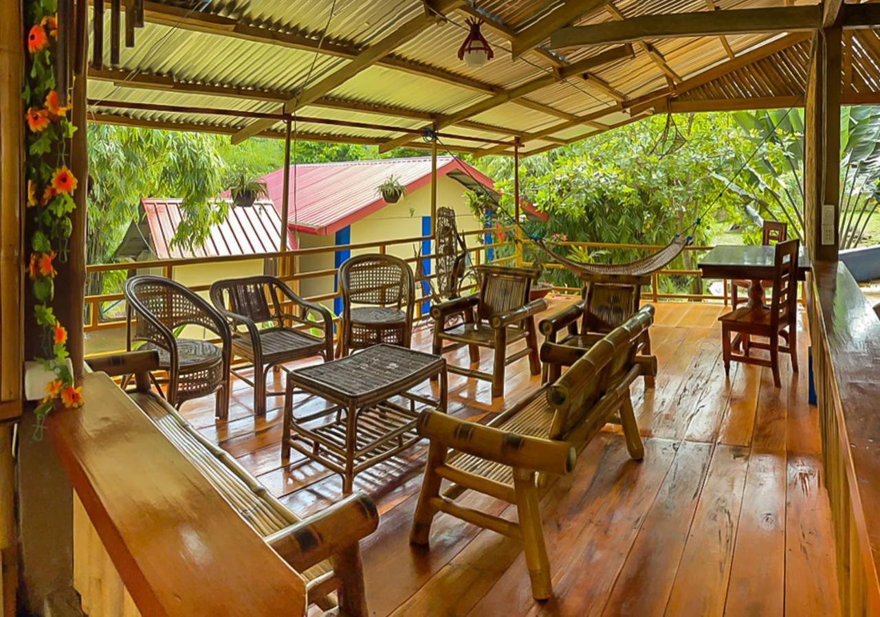 Blue Moon Guesthouse Puerto Princesa Exterior foto